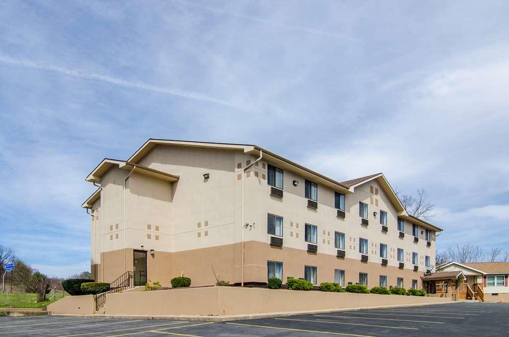 Motel 6-Montoursville, Pa - วิลเลียมส์พอร์ต ภายนอก รูปภาพ